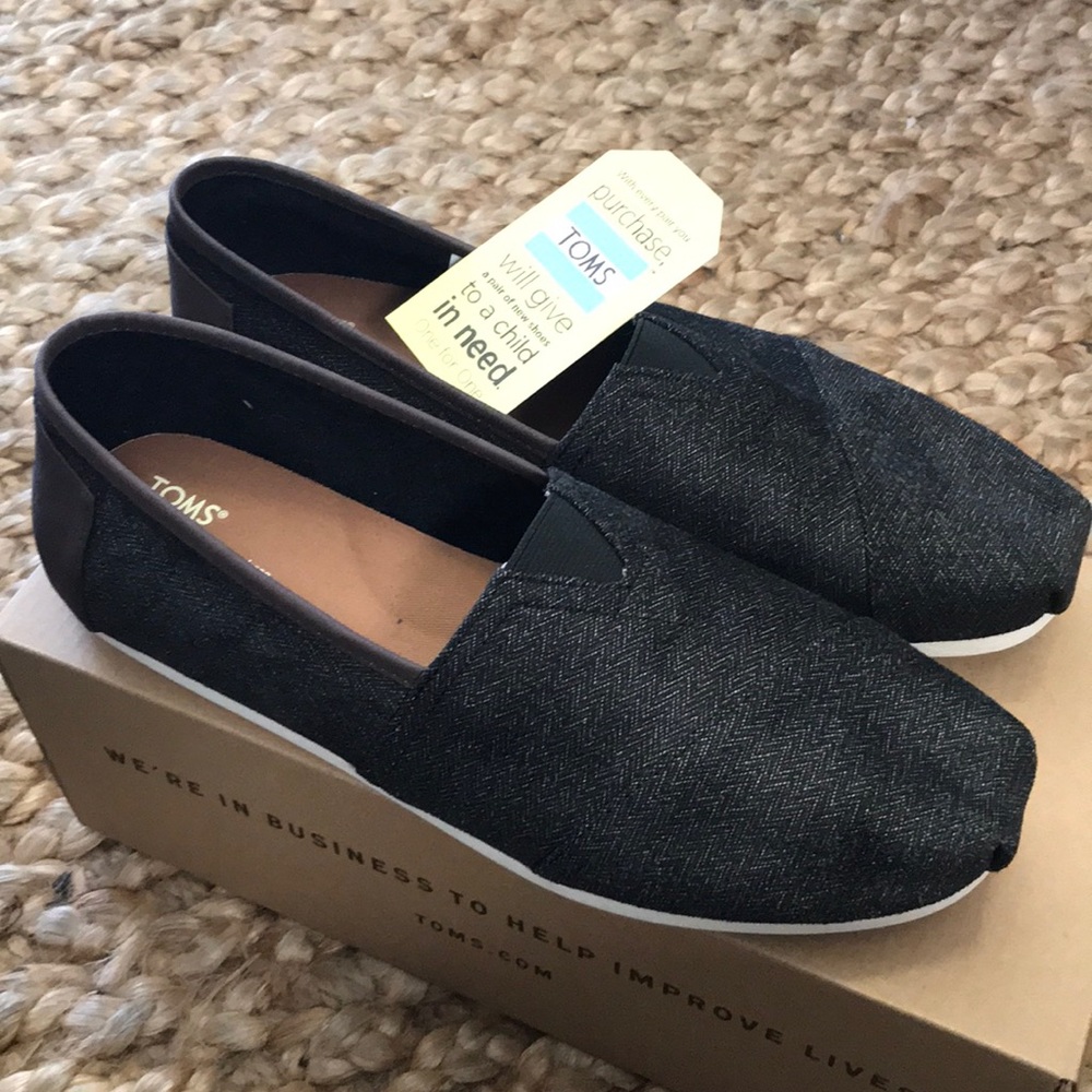 Toms men’s classic shoes
